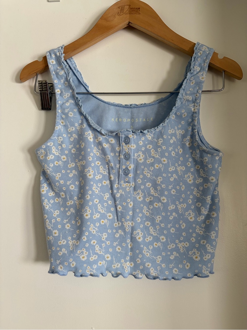 Aeropostale Women’s Light Blue Daisy Ribbed Cropped Tank Top. Size S.